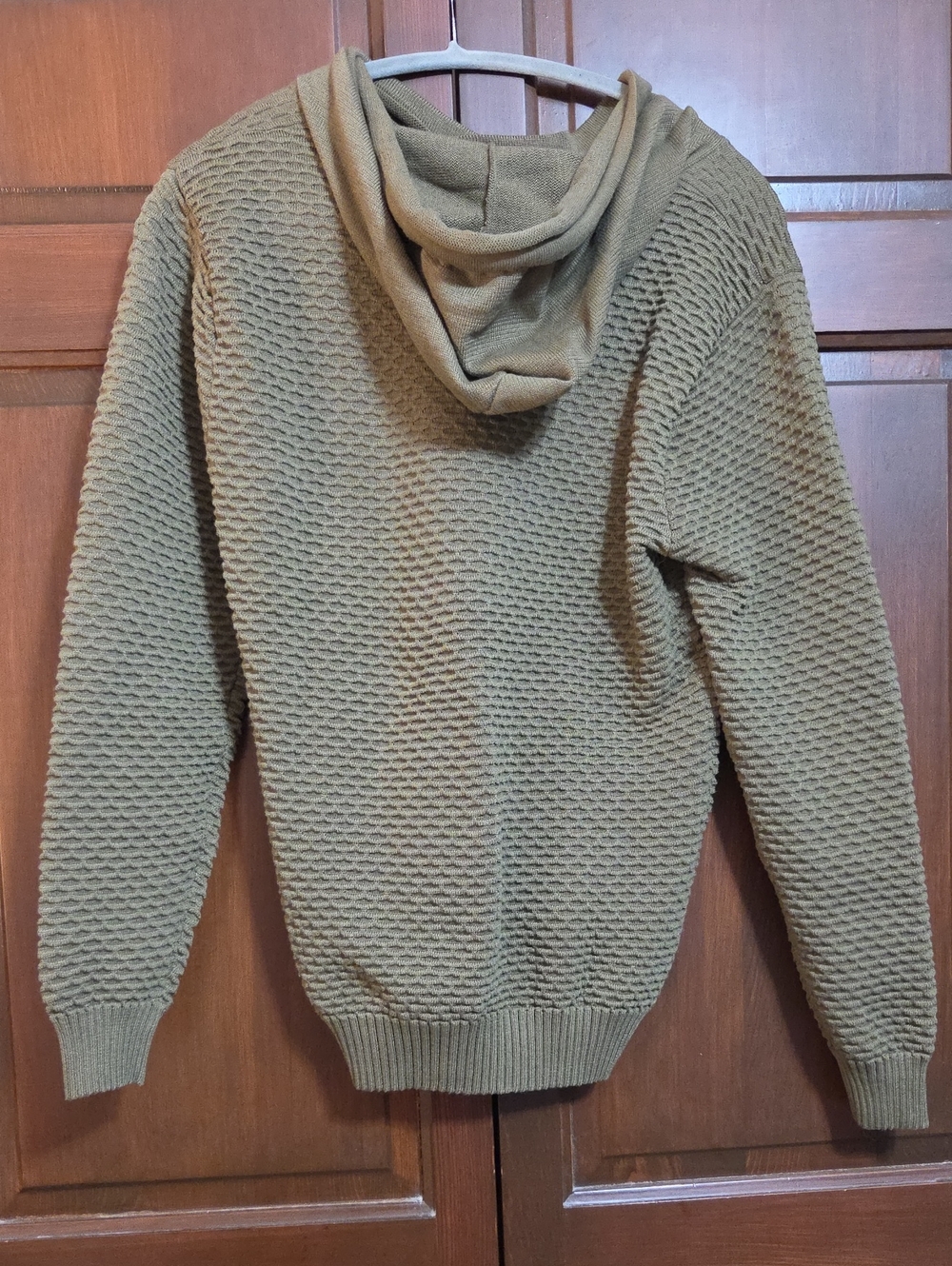 Olive Texture Mens Pull Over - Picture 4 of 4